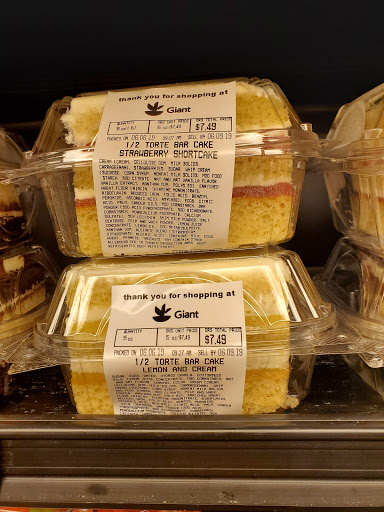 Grocery Store «Giant Food», reviews and photos, 10400 Old Georgetown Rd, Bethesda, MD 20814, USA