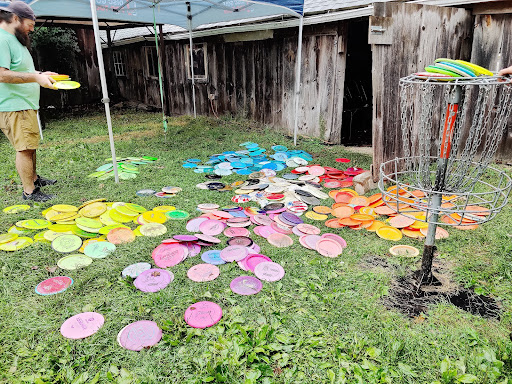 Outdoor Sports Store «Maple Hill Disc Golf», reviews and photos, 132 Marshall St, Leicester, MA 01524, USA