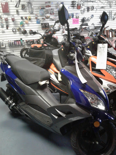 Motor Scooter Dealer «Manatee Scooters LLC», reviews and photos, 3620 Manatee Ave W, Bradenton, FL 34205, USA