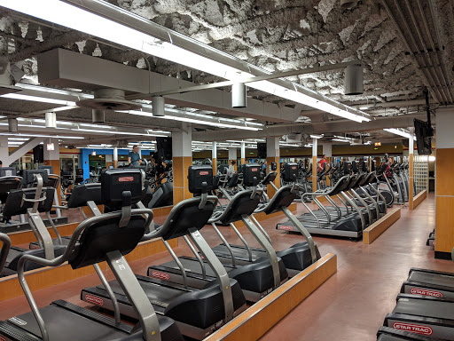 Gym «LA Fitness», reviews and photos, 5444 N Cumberland Ave, Chicago, IL 60656, USA