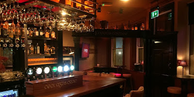 Flynn's Bar
