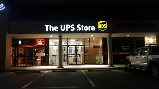 Shipping and Mailing Service «The UPS Store», reviews and photos, 13901 Midway Rd #102, Farmers Branch, TX 75244, USA