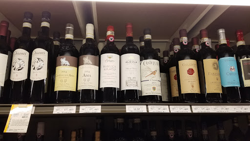 Wine Store «Total Wine & More», reviews and photos, 11 Mystic View Rd, Everett, MA 02149, USA