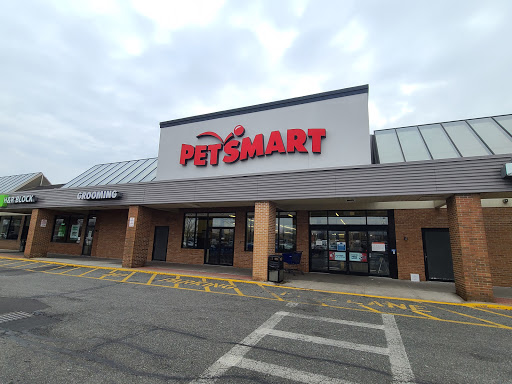 Pet Supply Store «PetSmart», reviews and photos, 155 E Rte 59, Nanuet, NY 10954, USA
