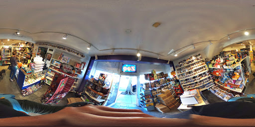 Toy Store «Puzzle Zoo Mini Toy Store», reviews and photos, 2910 Main St, Santa Monica, CA 90405, USA