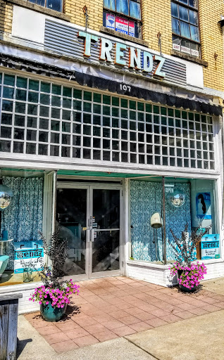 Hair Salon «Trendz Salon & Boutique», reviews and photos, 107 Public Square, Lebanon, TN 37087, USA