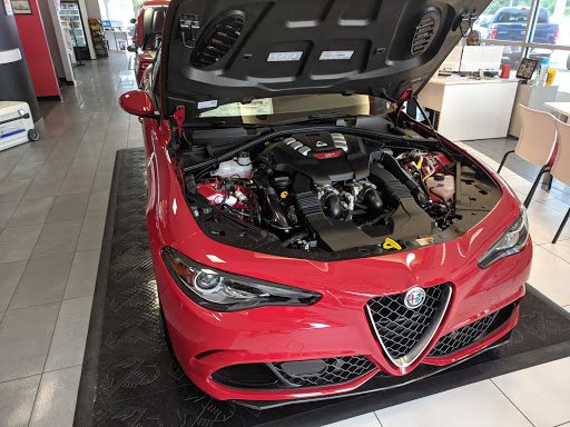 Car Dealer «Alfa Romeo FIAT of McKinney», reviews and photos, 800 N Central Expy, McKinney, TX 75070, USA