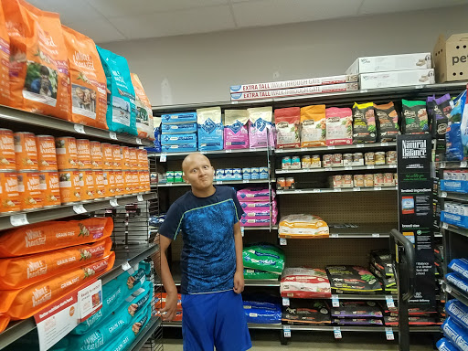 Pet Supply Store «Petco Animal Supplies», reviews and photos, 2727 Pfingsten Rd #8, Glenview, IL 60026, USA