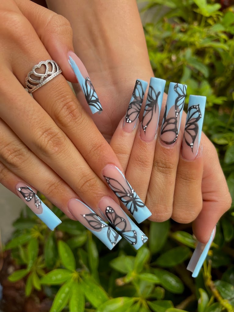 Enhance Beauty Lounge 34741