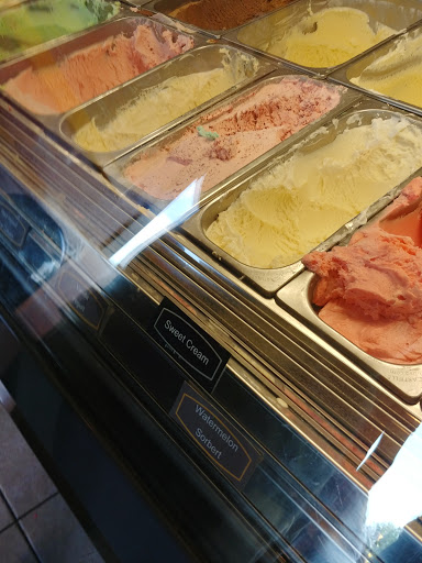 Ice Cream Shop «Cold Stone Creamery», reviews and photos, 28 Backus Ave, Danbury, CT 06810, USA