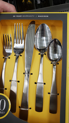 Discount Store «Walmart», reviews and photos, 55 Brooksby Village Way, Danvers, MA 01923, USA