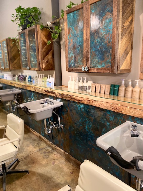 Rustic Roots Salon & Spa 60098