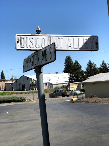 Surplus Store «Discount Alley», reviews and photos, 1382 CA-116 a, Sebastopol, CA 95472, USA