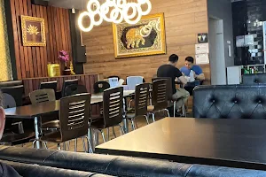 Lucky Thai & Lao Restaurant image
