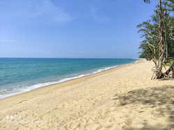 Photo de Sai Kaew Beach zone des équipements