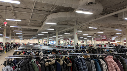 Clothing Store «Burlington Coat Factory», reviews and photos, 6725 E Black Horse Pike, Egg Harbor Township, NJ 08234, USA