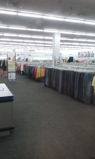 Thrift Store «Goodwill Windsor Woods Retail Store», reviews and photos, 229 S Rosemont Rd, Virginia Beach, VA 23452, USA