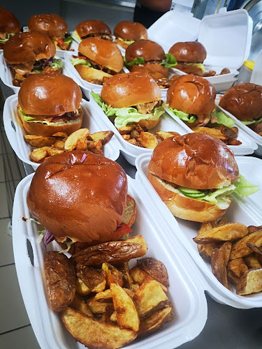 Bohém Cafe és Pizzéria - Dombóvár