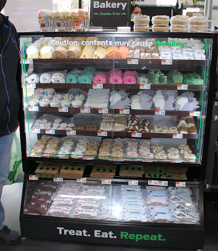 Pet Supply Store «Pet Supplies Plus», reviews and photos, 132 Randall Rd, Lake in the Hills, IL 60156, USA