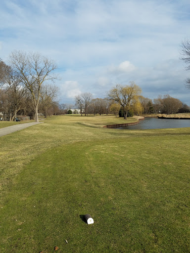 Golf Course «Sugar Creek Golf Course», reviews and photos, 500 E Van Buren St, Villa Park, IL 60181, USA