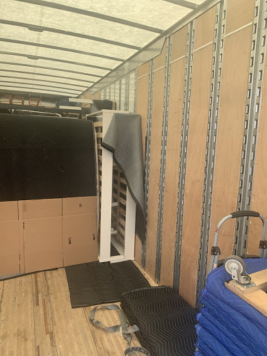 Moving and Storage Service «Two Men and a Truck», reviews and photos, 3861 US-421, Wilmington, NC 28401, USA