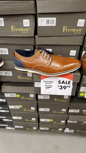 Shoe Store «Shoe Carnival», reviews and photos, 12795 Citrus Plaza Dr, Tampa, FL 33625, USA