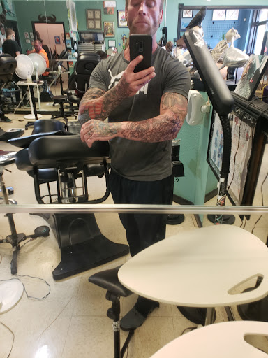 Tattoo Shop «Wicked Parrot Tattoo», reviews and photos, 1085 Colington Rd, Kill Devil Hills, NC 27948, USA