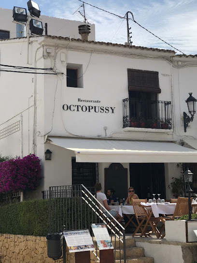 Octopussy - Plaça de l,Església, 7, 03590 Altea, Alicante, Spain