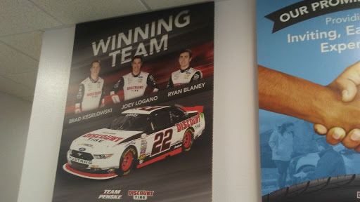 Tire Shop «Discount Tire Store - Leon Valley, TX», reviews and photos, 6221 Bandera Rd, Leon Valley, TX 78238, USA