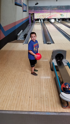 Bowling Alley «Shore Lanes», reviews and photos, 31100 Harper Ave, St Clair Shores, MI 48082, USA