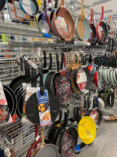 Clothing Store «Ross Dress for Less», reviews and photos, 201 E Main St, Alhambra, CA 91801, USA