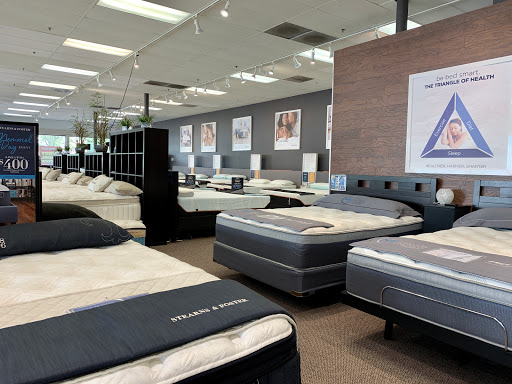 Mattress Store «BedMart Mattress Superstores Hillsboro», reviews and photos, 2275 SE Tualatin Valley Hwy, Hillsboro, OR 97123, USA