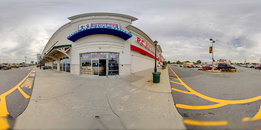 Self-Storage Facility «Treasure Island Storage», reviews and photos, 881 St George Ave, Woodbridge, NJ 07095, USA