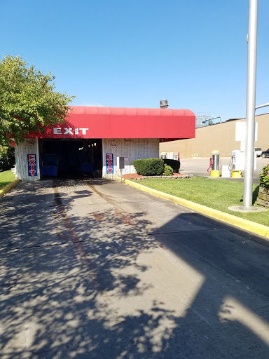 $3.50 Soft Cloth Car Wash en Ypsilanti