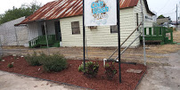 Laundromat Cafe - Photo 7 - Car repair in Harlingen, TX, Harlingen