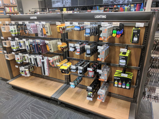 Camping Store «REI», reviews and photos, 2643 Edmondson Rd, Cincinnati, OH 45209, USA