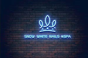 Snow White Nails & Spa image