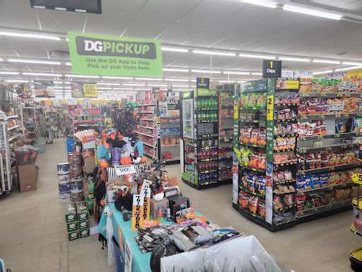 Discount Store «Dollar General», reviews and photos, 320 E Division Ave, Barron, WI 54812, USA