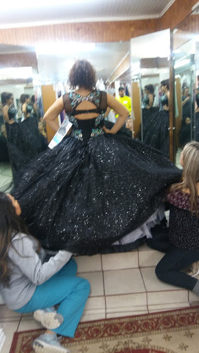 Iliana's Boutique - Vestidos de 15 años Prom dresses Vestidos de novia Fajas Colombianas en Pasadena Texas