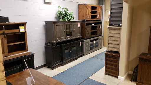 Home Goods Store «Godby Home Furnishings», reviews and photos, 14550 Mundy Dr, Noblesville, IN 46060, USA