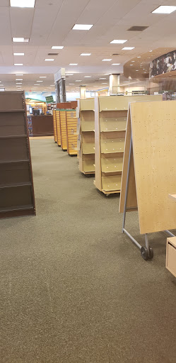 Book Store «Barnes & Noble», reviews and photos, 5380 US-14, Crystal Lake, IL 60014, USA