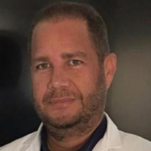 Dr. Jesus Dionicio Corrales Quiñonez, Otorrinolaringólogo
