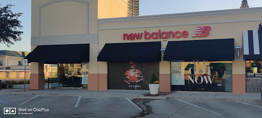 Shoe Store «New Balance Dallas», reviews and photos, 4017 E Northwest Pkwy N, Dallas, TX 75225, USA