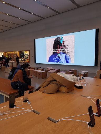 Computer Store «Apple Pioneer Place», reviews and photos, 450 SW Yamhill St, Portland, OR 97204, USA