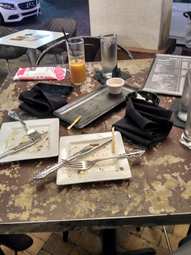 Wine Store «Wine Vault», reviews and photos, 3201 N Miami Ave #105, Miami, FL 33127, USA