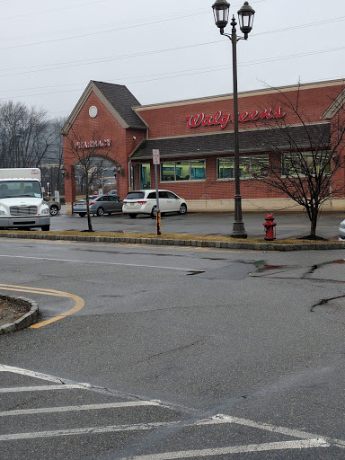 Drug Store «Walgreens», reviews and photos, 45 Eisenhower Pkwy, Roseland, NJ 07068, USA