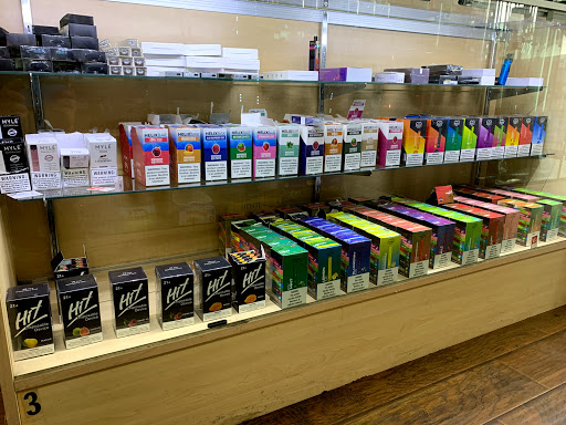 Vaporizer Store «Vape Master & Smoke Shop», reviews and photos, 1708 Long Beach Blvd, Long Beach, CA 90813, USA