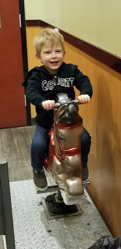 Pizza Restaurant «Round Table Pizza», reviews and photos, 34410 16th Ave S, Federal Way, WA 98003, USA