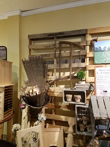 Furniture Store «Levin Furniture», reviews and photos, 16960 Sprague Rd, Middleburg Heights, OH 44130, USA