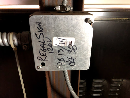 Movie Theater «Regal Cinemas Deer Park 16 IMAX & RPX», reviews and photos, 455 Commack Rd, Deer Park, NY 11729, USA